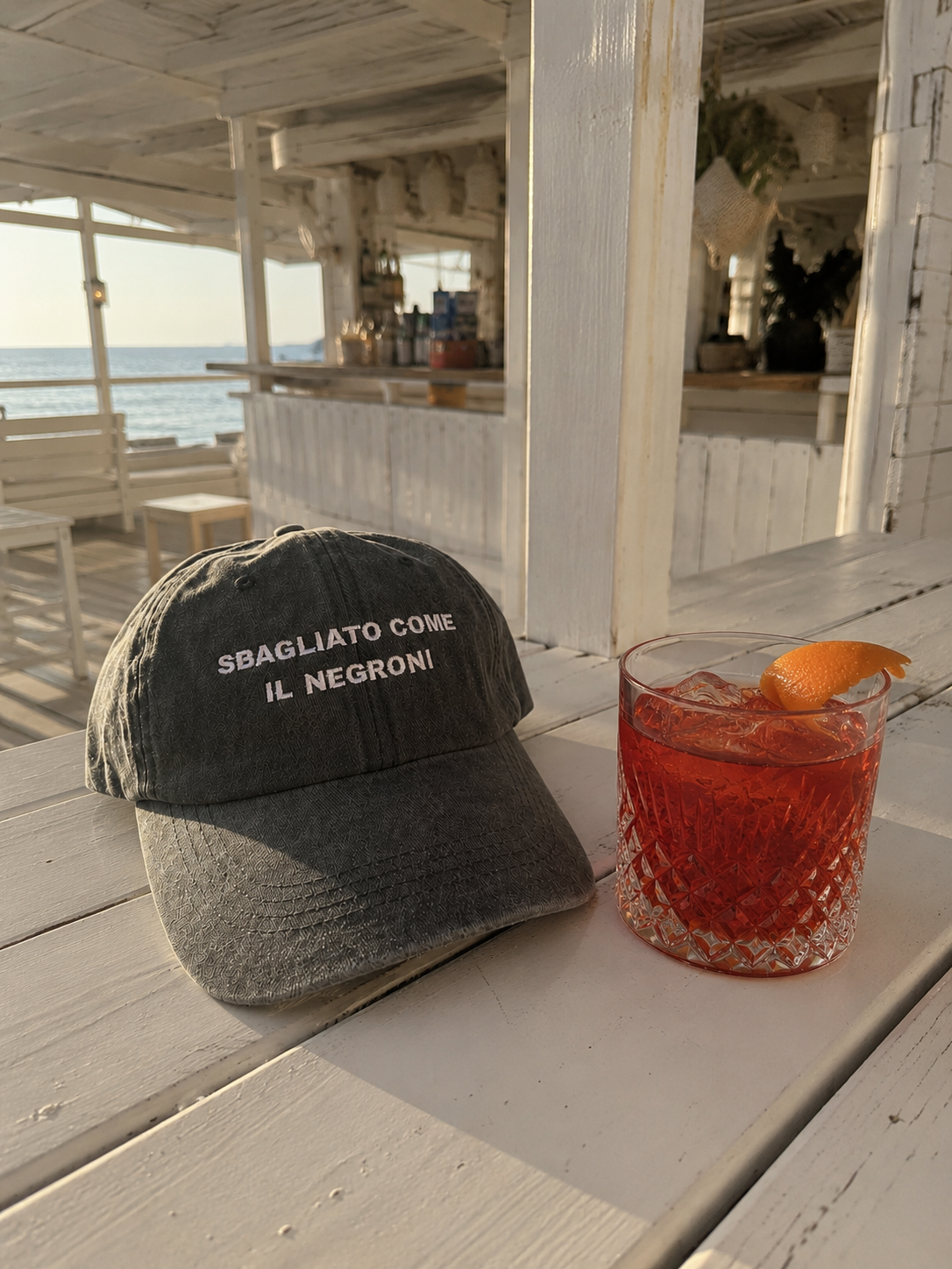 Sbagliato/a come il Negroni - Cappello Ricamato